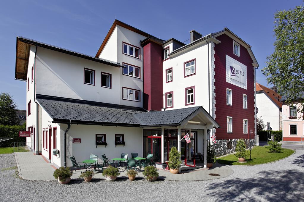 Familie Zuser Hotel Garni Миттербах Экстерьер фото